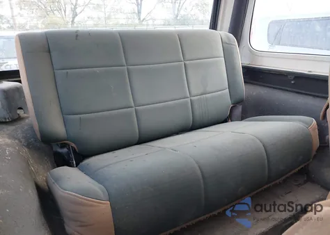 1998 Jeep Wrangler Sahara из США, поврежденный, VIN 1J4FY49S6WP733257